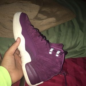 Jordan 12 Bordeaux